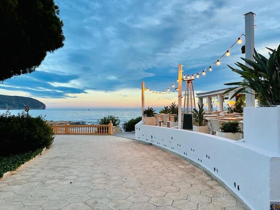 Luxe Appartement Op 50 Meter Van Zee In Moraira Kültér fotó